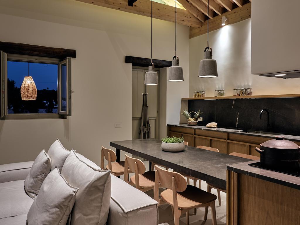 Niova Villa - Seafront, Private Pool And Ionian Sea Views, By Zantewize Alykes  Exteriér fotografie