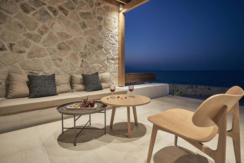 Niova Villa - Seafront, Private Pool And Ionian Sea Views, By Zantewize Alykes  Exteriér fotografie